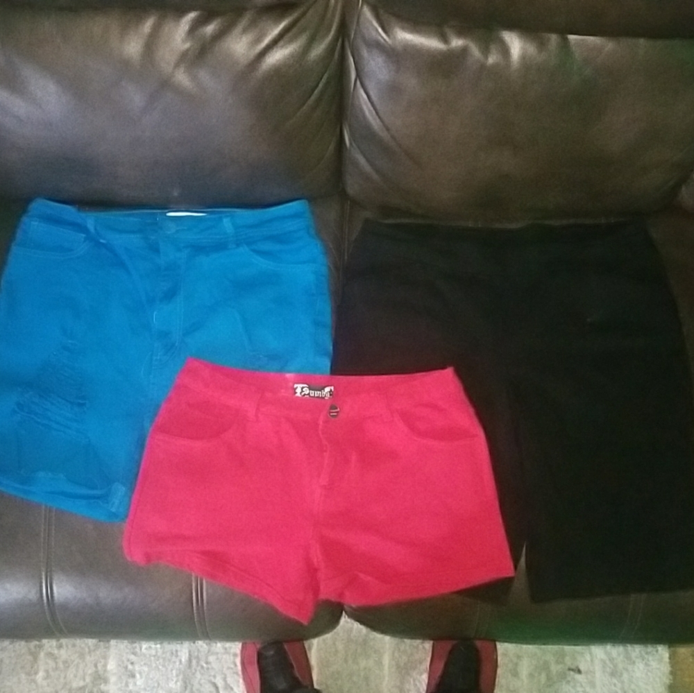 Womens 3 Shorts